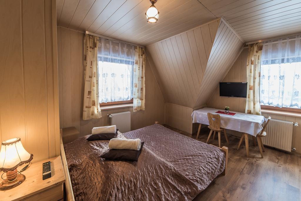 Pokoje Goscinne Pod Grapa Zakopane Esterno foto